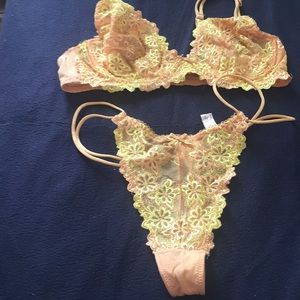 Orange with yellow embroidery set